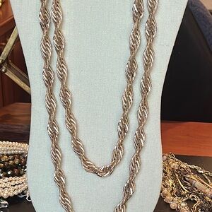 Elegant Gold Twisted Rope Chain Necklace with Intricate Design